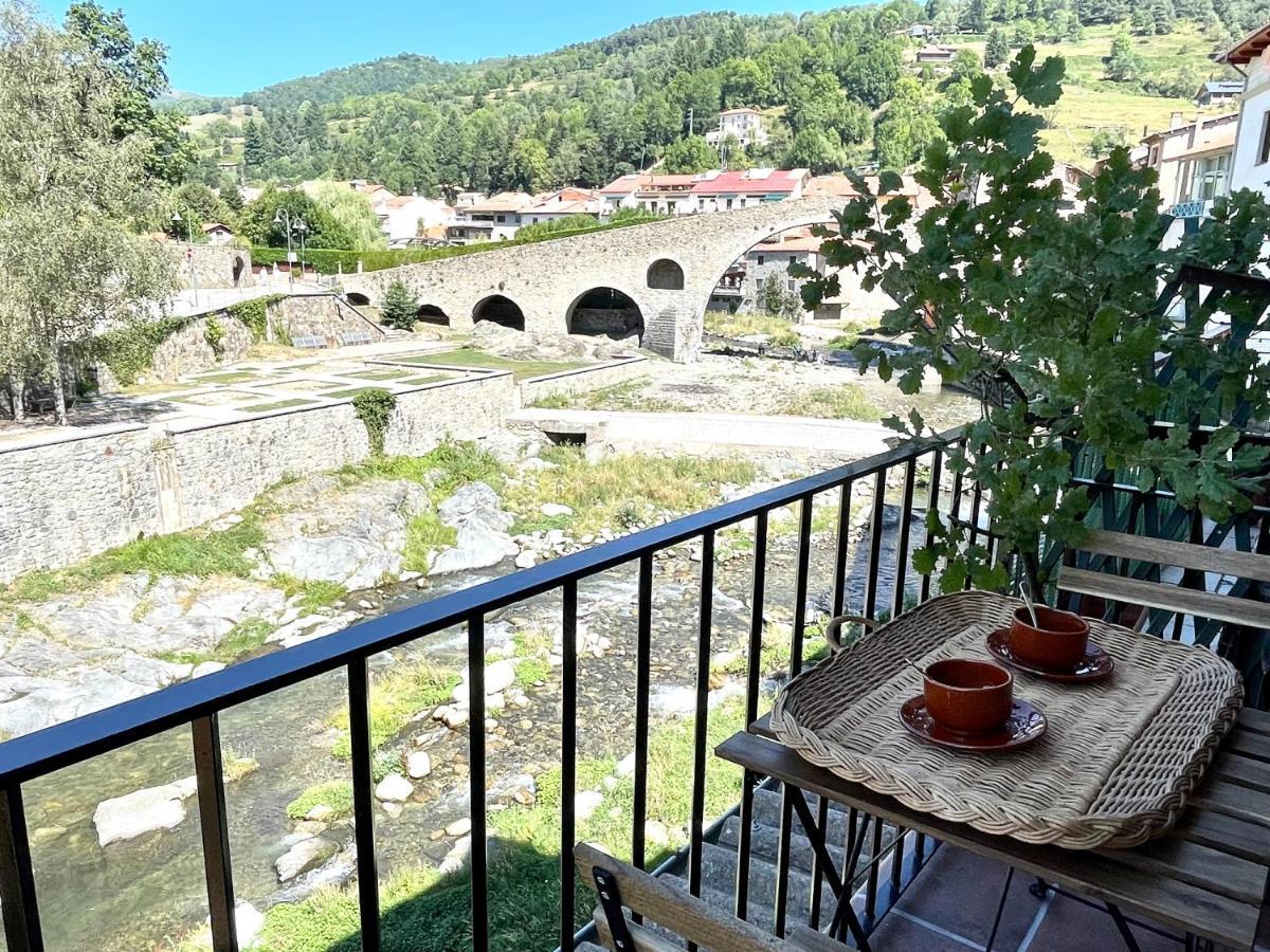 Apartamento Colgante Al Rio Con Vistas Al Puente 坎普罗东 外观 照片